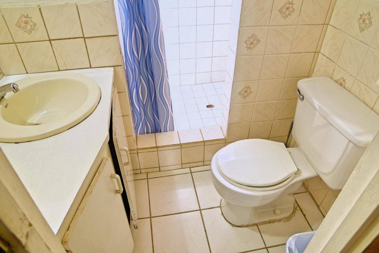Tropical Breeze Vacation Home And Apartments Gros Islet Ngoại thất bức ảnh