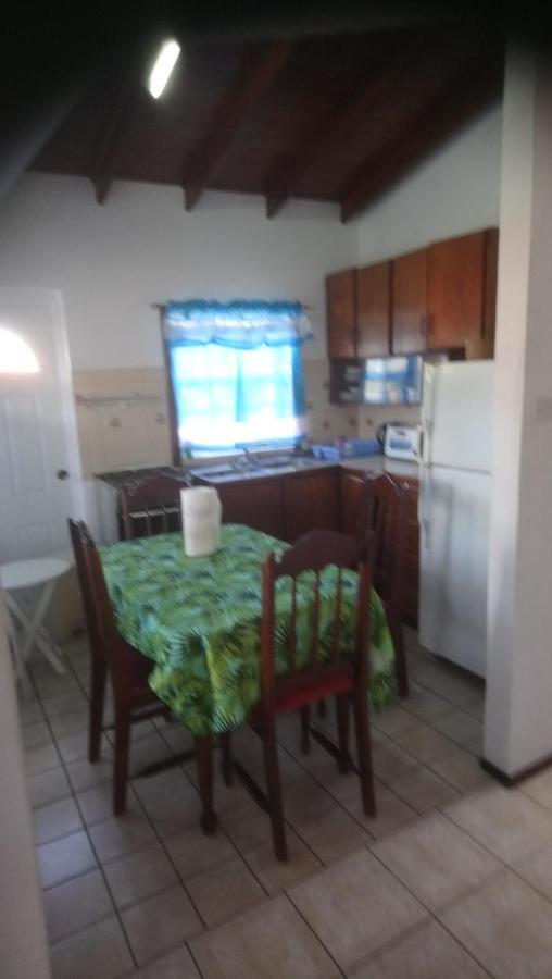 Tropical Breeze Vacation Home And Apartments Gros Islet Ngoại thất bức ảnh