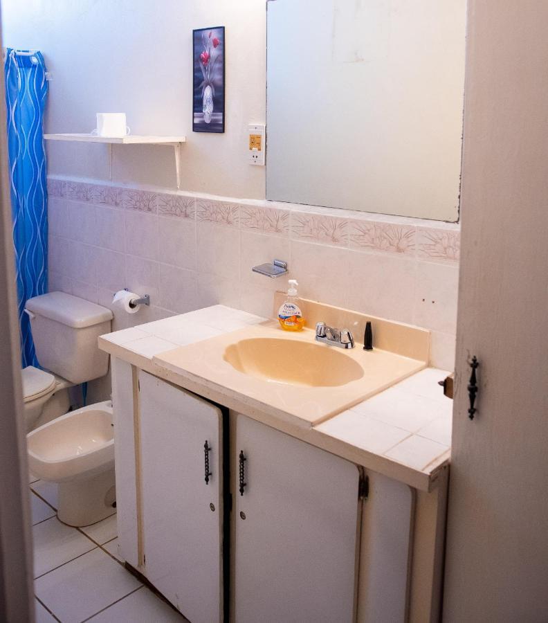 Tropical Breeze Vacation Home And Apartments Gros Islet Ngoại thất bức ảnh