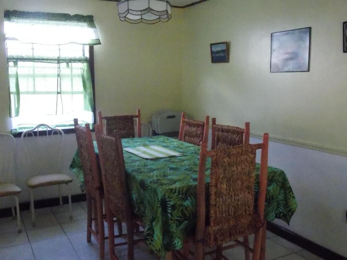Tropical Breeze Vacation Home And Apartments Gros Islet Ngoại thất bức ảnh
